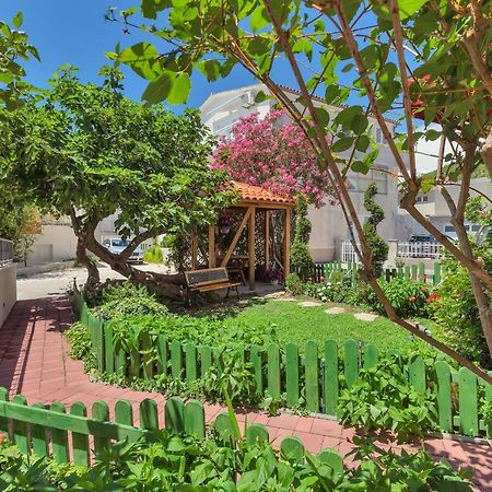Apartmani Luna Baška Voda エクステリア 写真