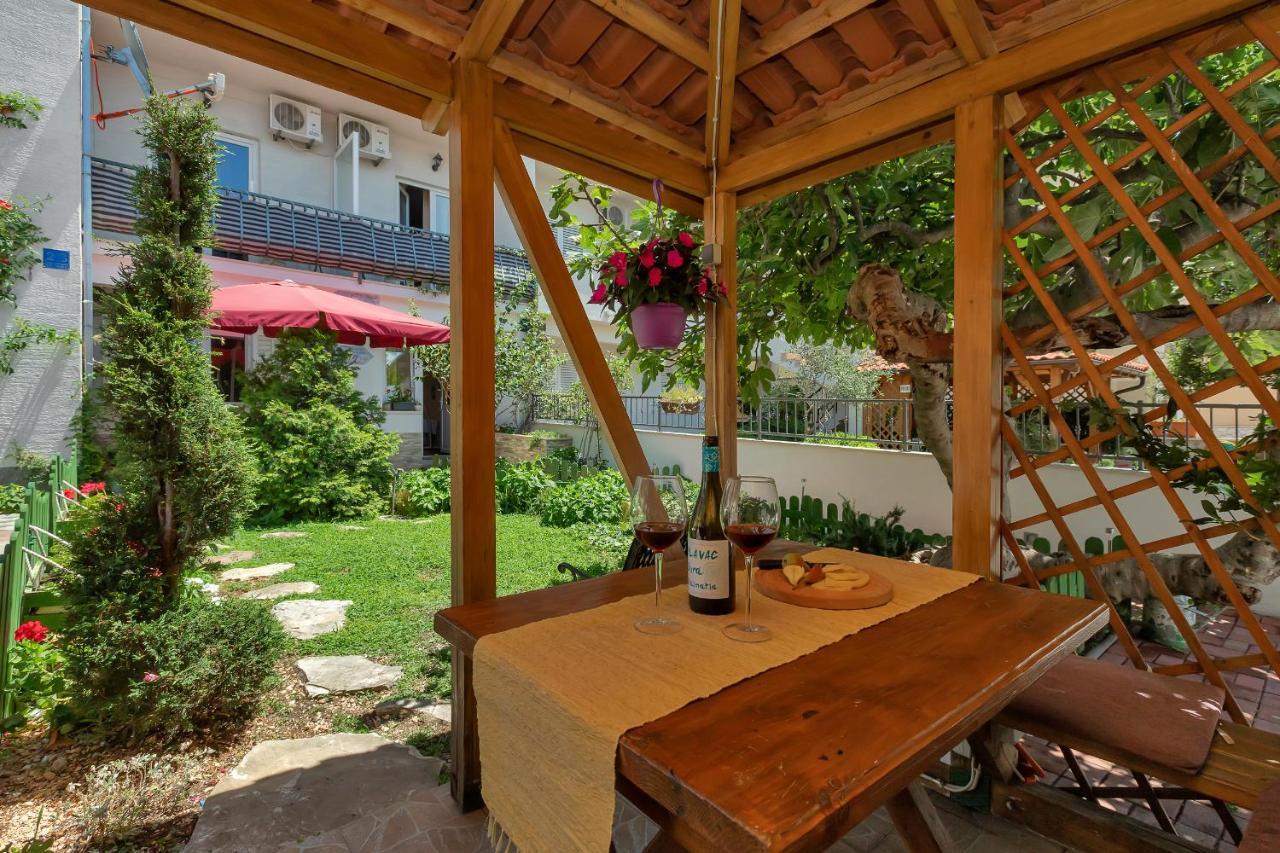 Apartmani Luna Baška Voda エクステリア 写真