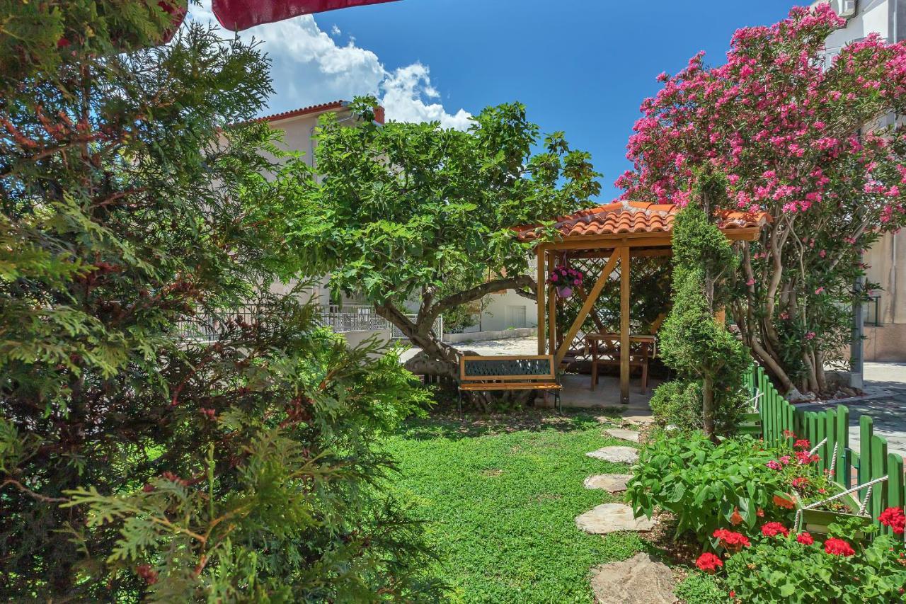Apartmani Luna Baška Voda エクステリア 写真