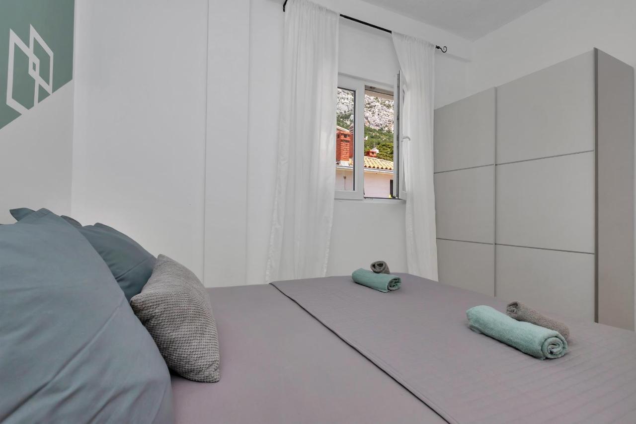 Apartmani Luna Baška Voda エクステリア 写真