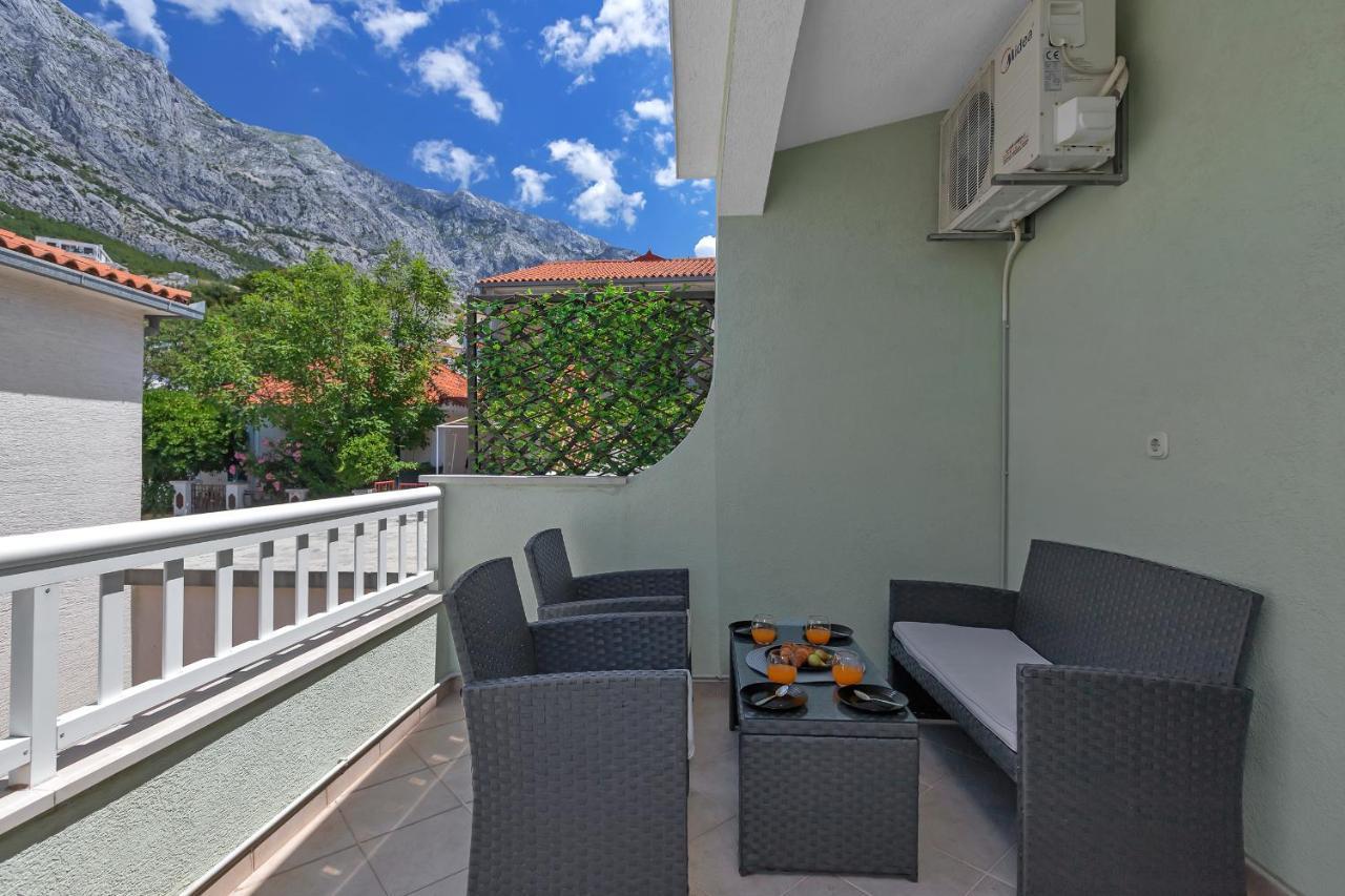 Apartmani Luna Baška Voda エクステリア 写真