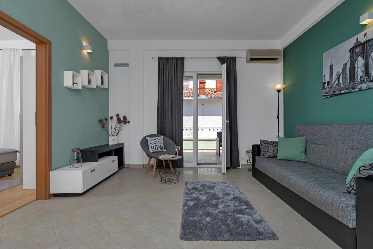 Apartmani Luna Baška Voda エクステリア 写真
