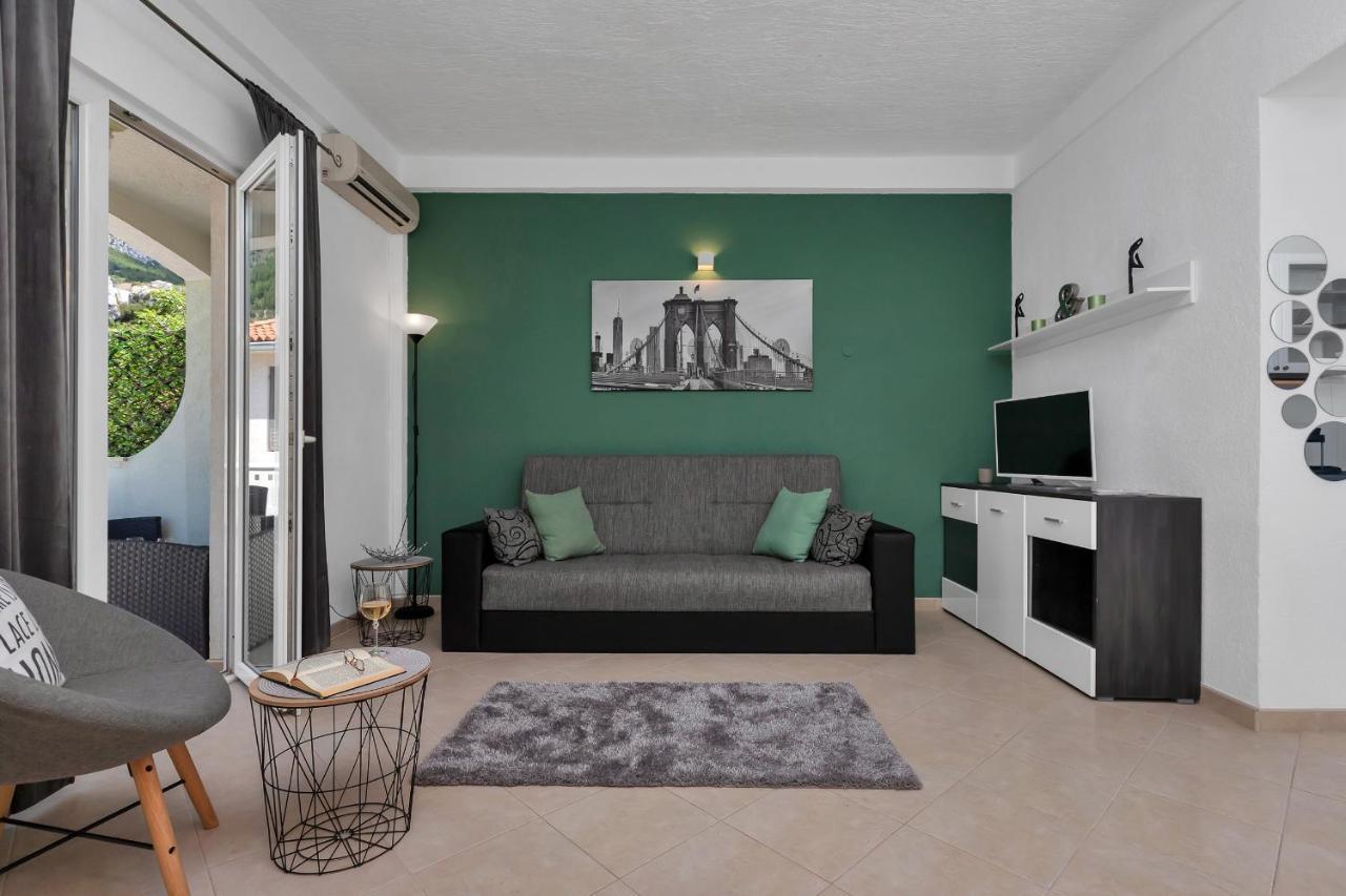 Apartmani Luna Baška Voda エクステリア 写真