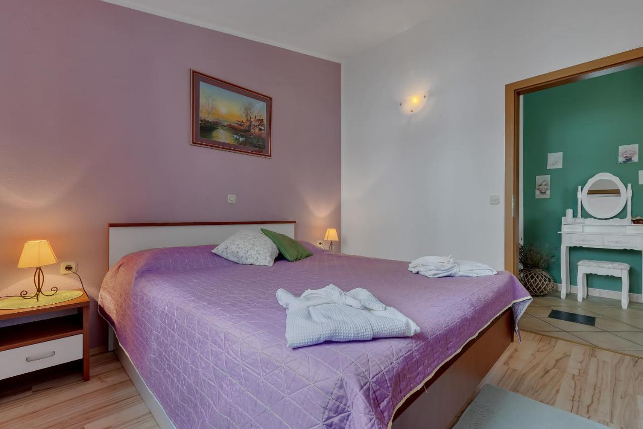 Apartmani Luna Baška Voda エクステリア 写真