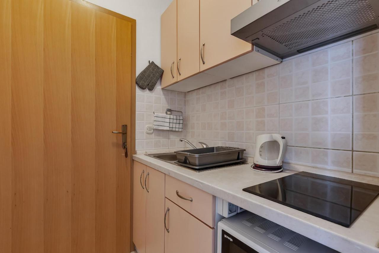 Apartmani Luna Baška Voda エクステリア 写真