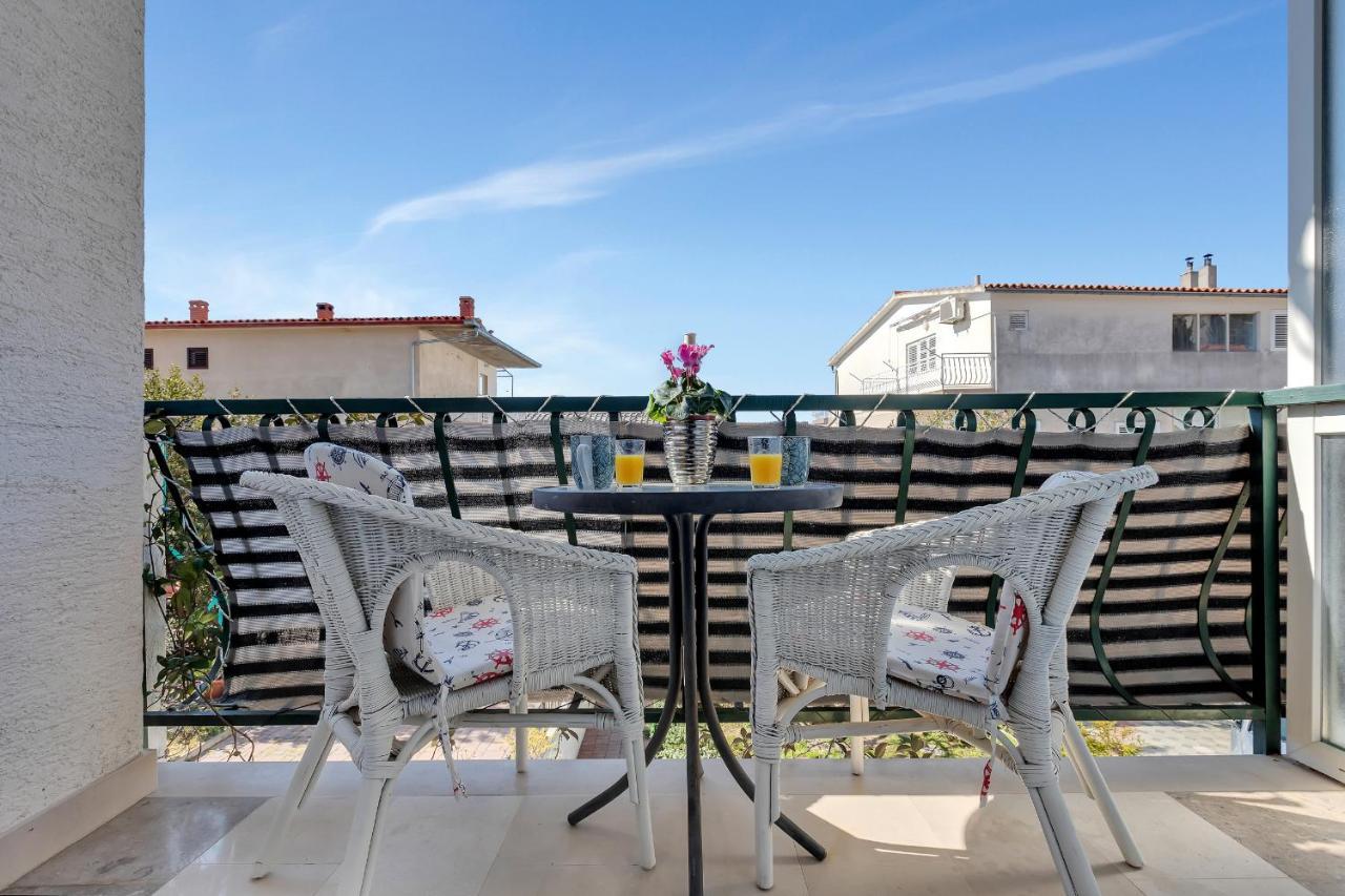 Apartmani Luna Baška Voda エクステリア 写真