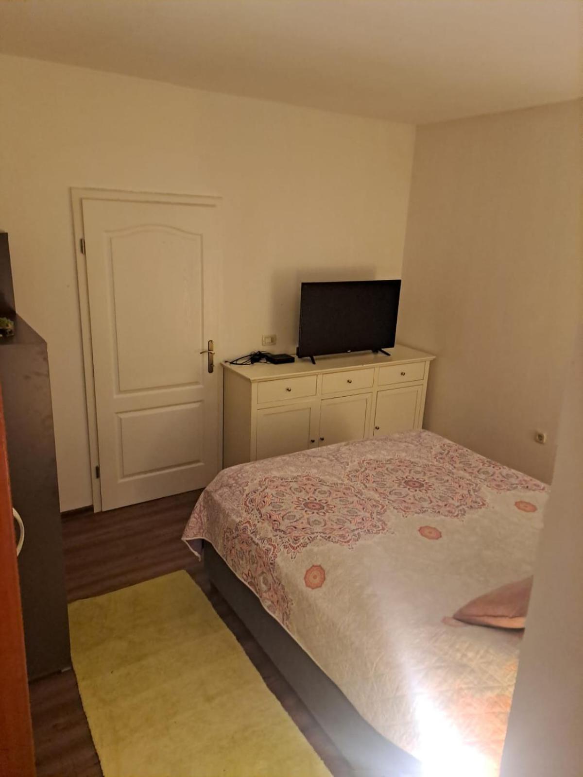 Apartmani Luna Baška Voda エクステリア 写真