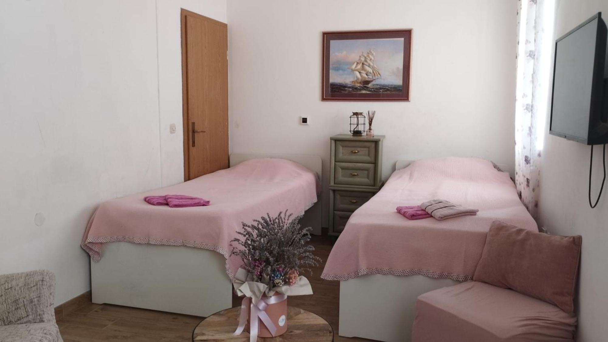 Apartmani Luna Baška Voda エクステリア 写真